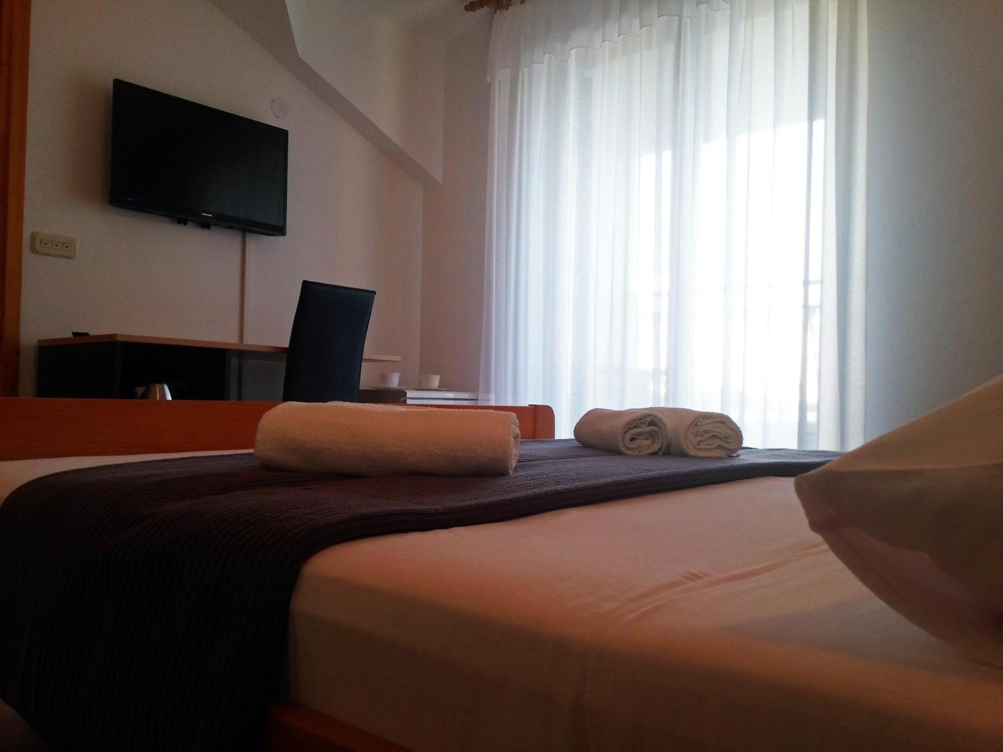 Apartments And Rooms Saric Jadrija Εξωτερικό φωτογραφία