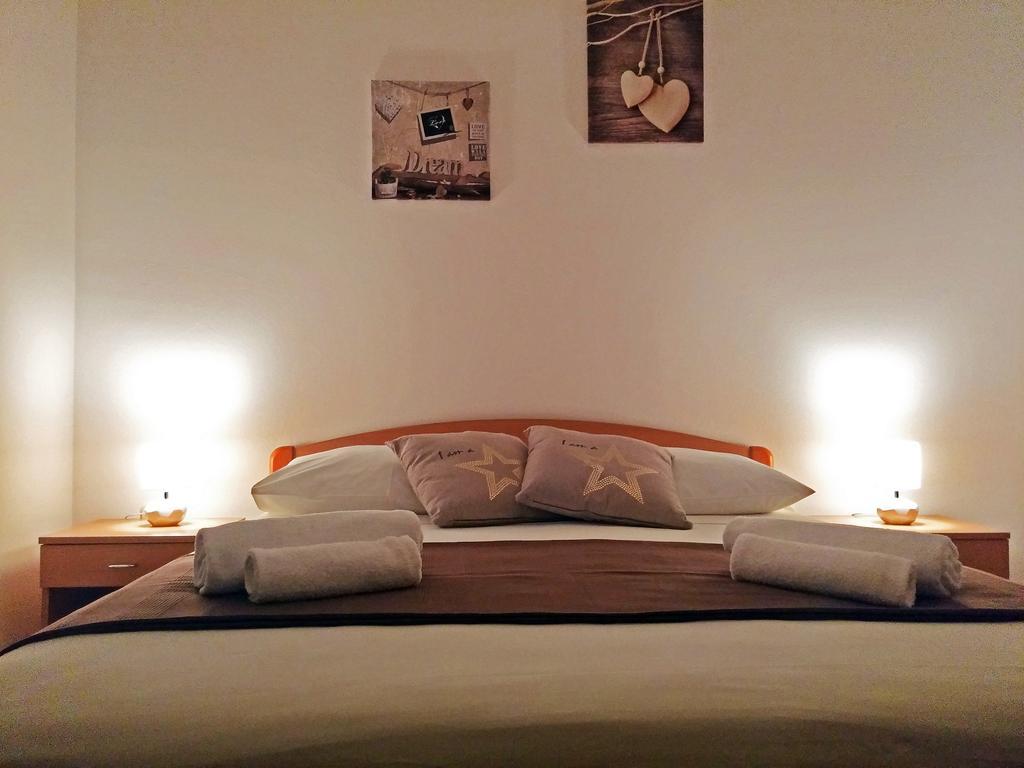 Apartments And Rooms Saric Jadrija Δωμάτιο φωτογραφία
